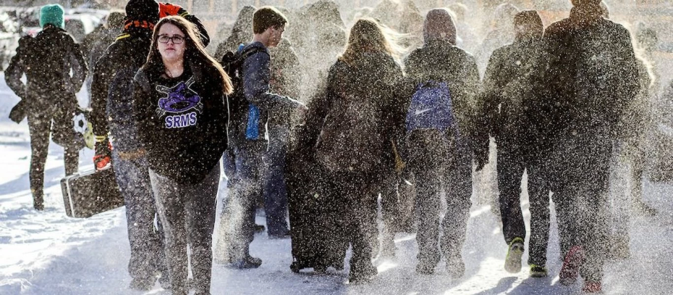 Επιστολή δημάρχου Κοζάνης σε κυβέρνηση: «Θέλετε να κάνουν τα παιδιά μάθημα με ανοιχτά παράθυρα στους -15;»